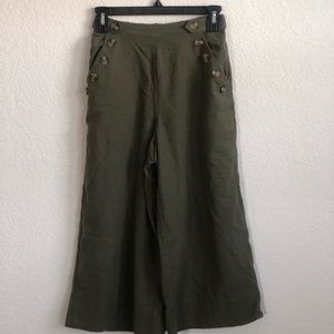 Green American Eagle Cropped Flare Pants